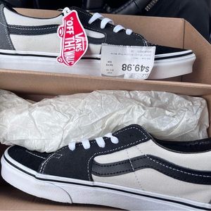 These are brand new vans in the box with tags, i just happened to find them